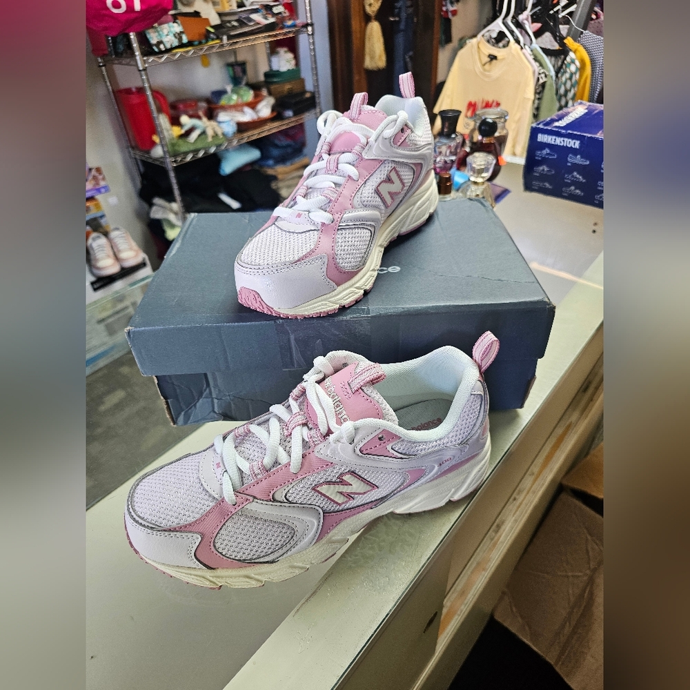 New Balance 408 Women's Athletic Running Low Top Training Shoes Sz 8